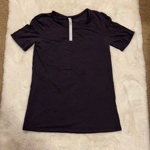 LULULEMON TOP